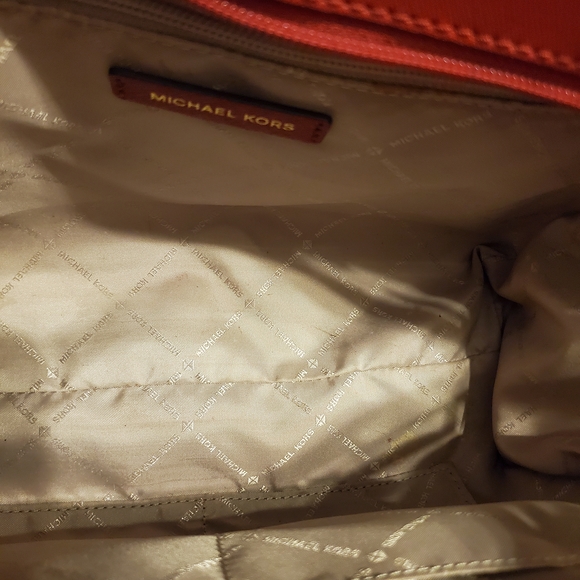 Michael Kors Red Tote Bag and Wallet Set - Picture 12 of 13